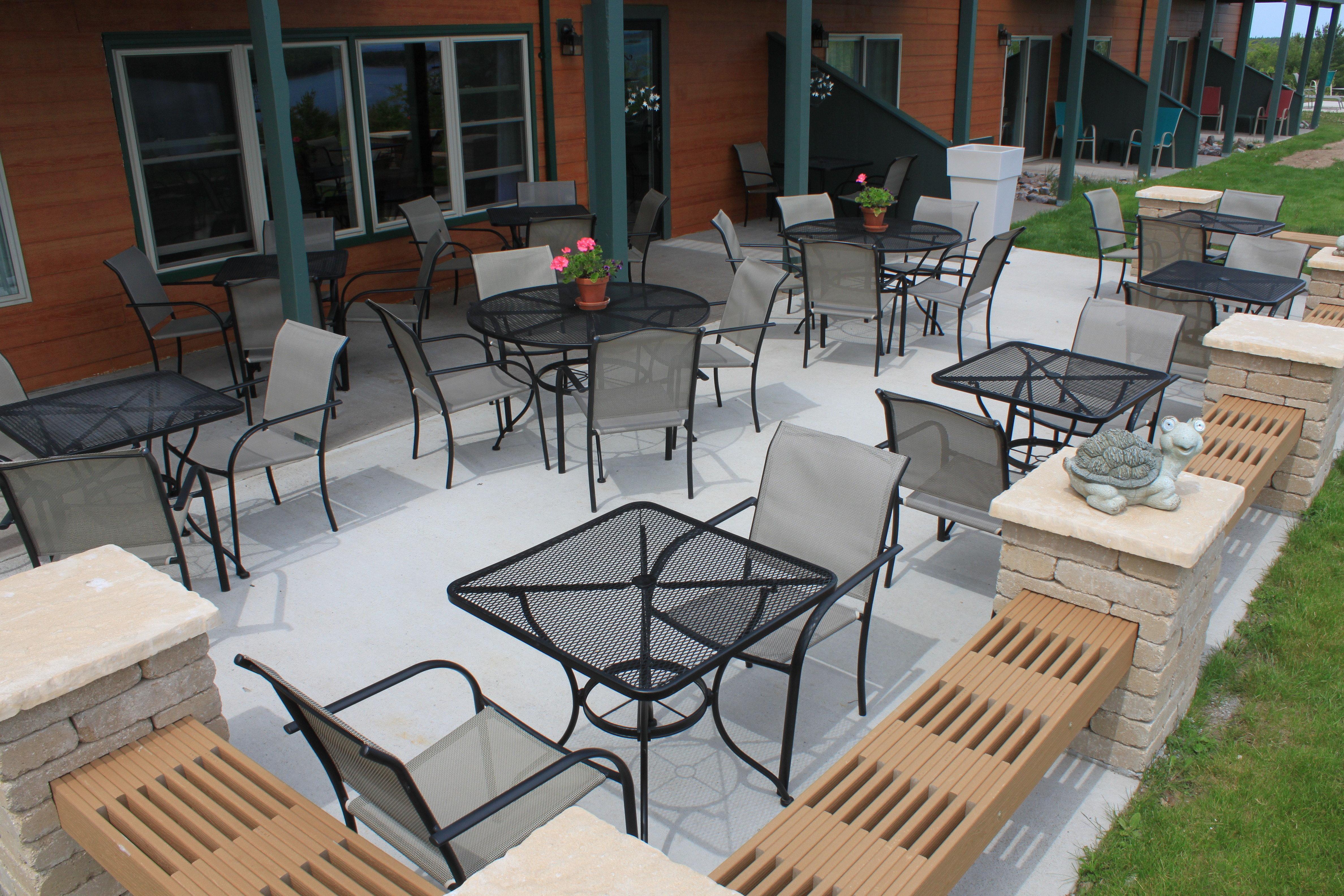 Holiday Inn Express Munising-Lakeview, An Ihg Hotel Exterior photo
